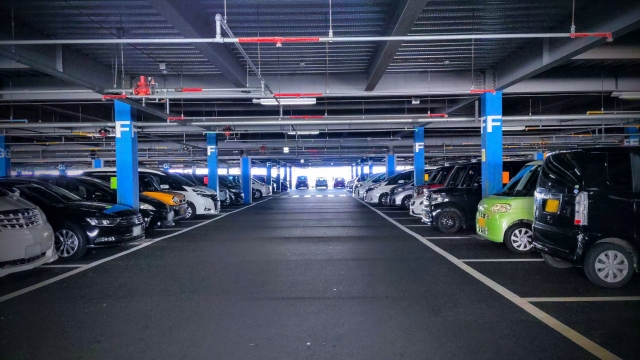 商業施設の駐車場